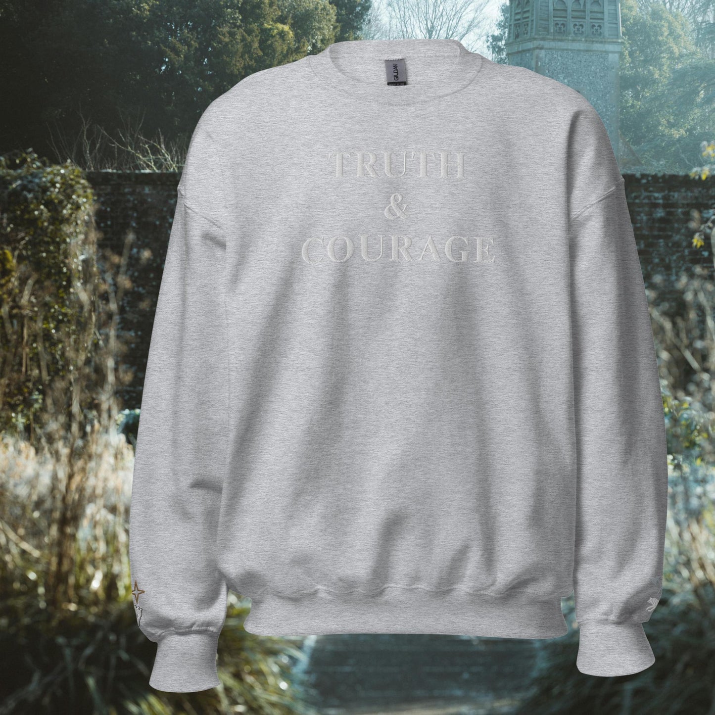 TRUTH & COURAGE | sweatshirt