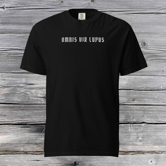 OMNIS VIR LUPUS | t-shirt