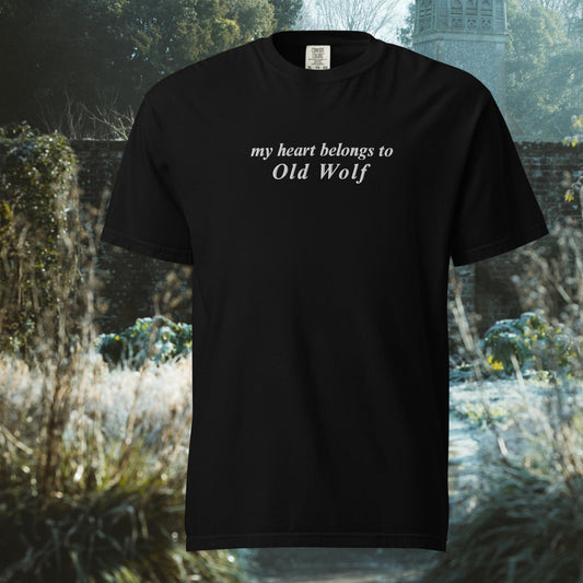 MY HEART BELONGS TO OLD WOLF | t-shirt