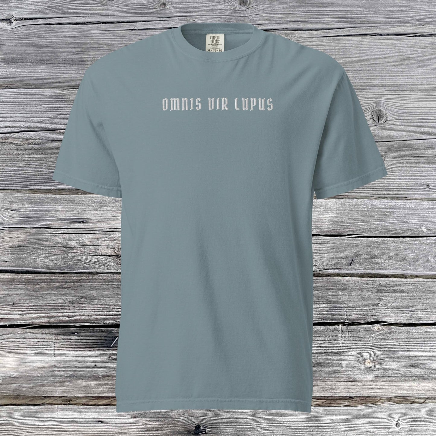 OMNIS VIR LUPUS | t-shirt