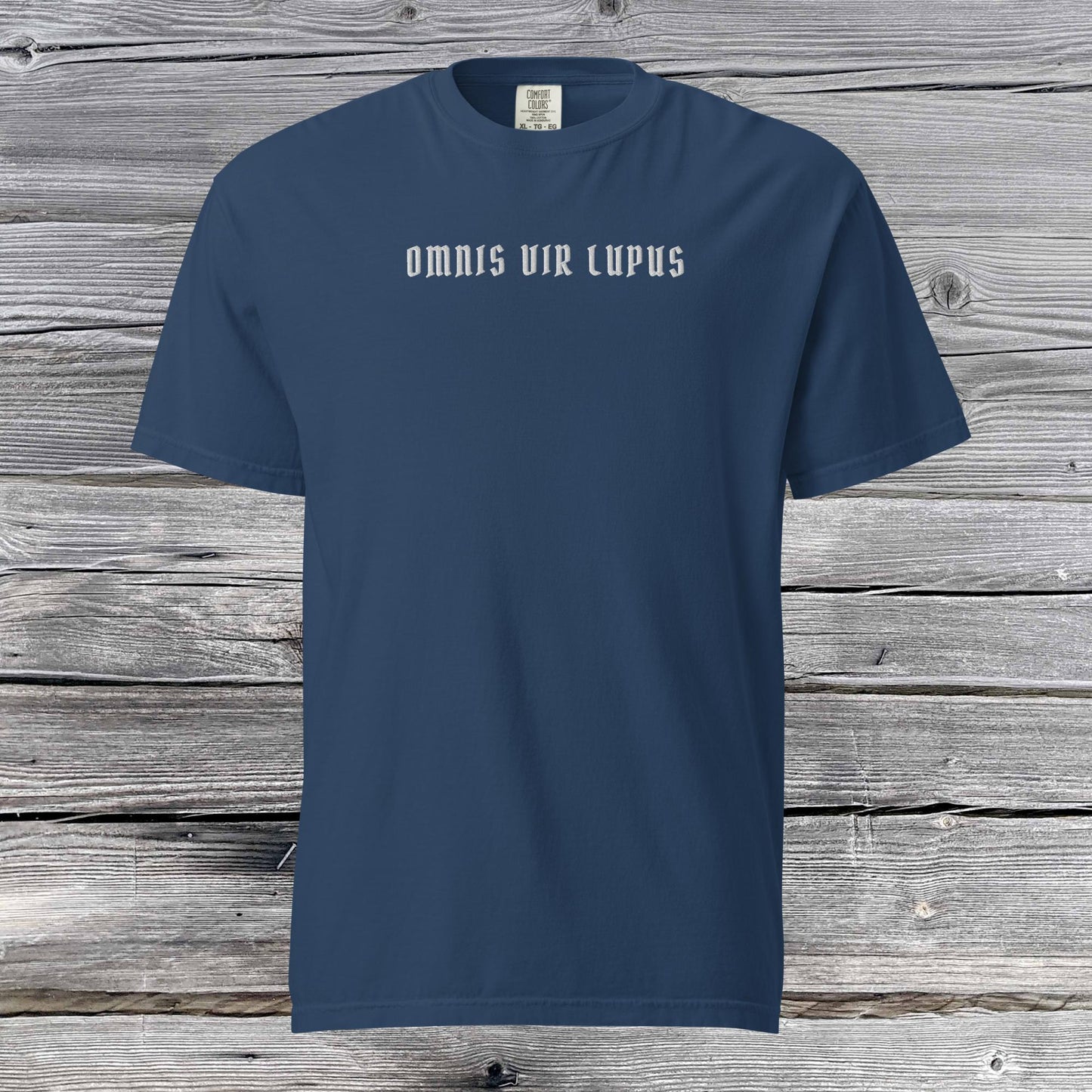 OMNIS VIR LUPUS | t-shirt