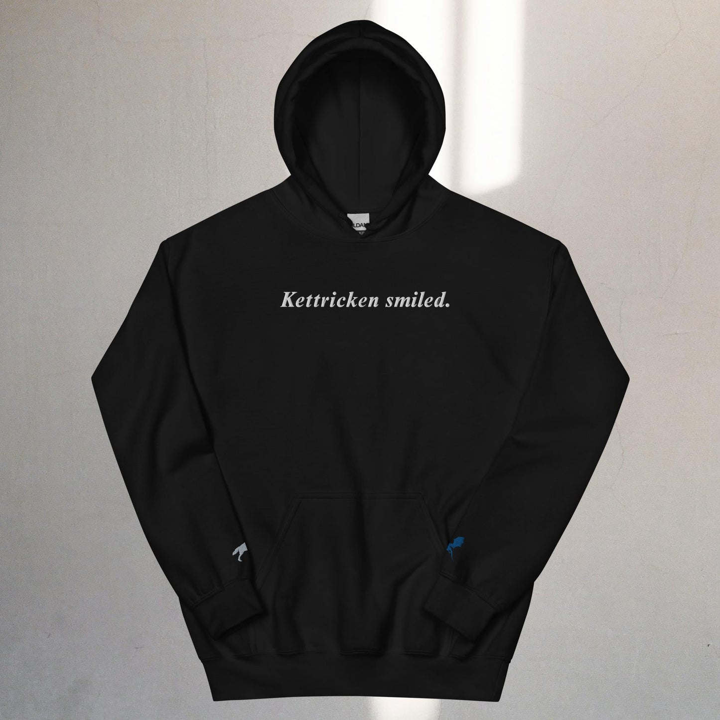 Kettricken Smiled | Hoodie